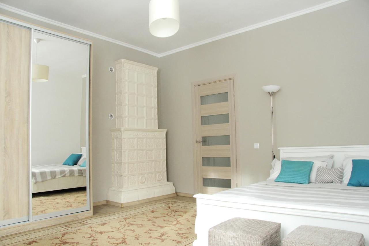 לבוב Flat In Cottage Close To The Centre Parking, Wifi, Bbq מראה חיצוני תמונה